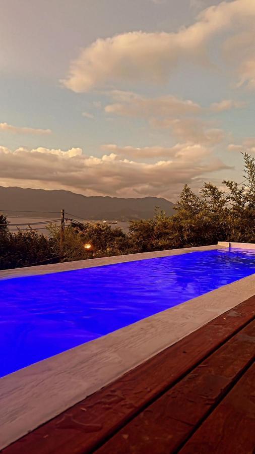 Nova Villa- Vista Frontal Para O Mar- Villa Amore Ilhabela Bagian luar foto